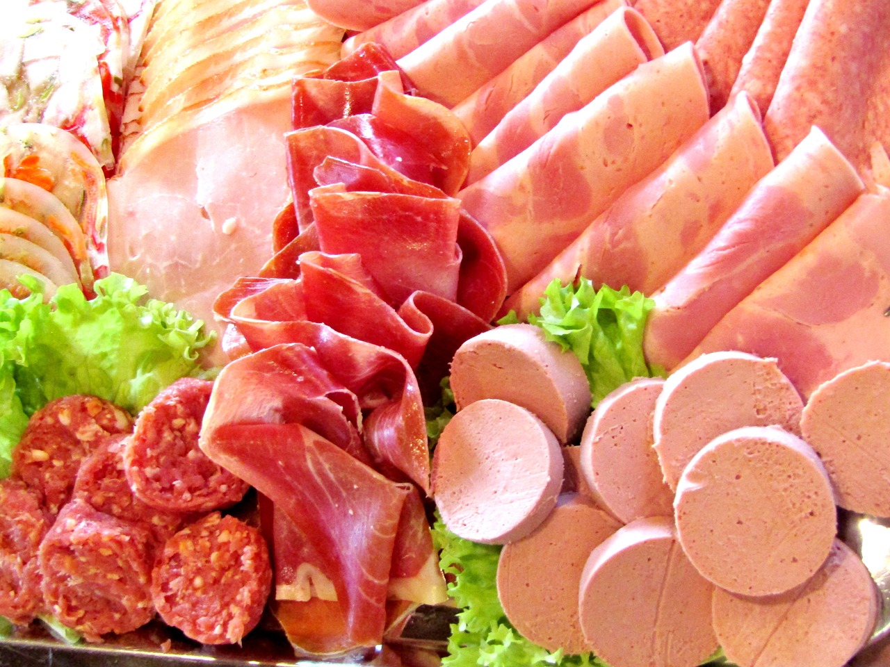 Boar’s Head Inspection Report Indicates 69 Violations, Including Unsanitary Conditions, Rotting Meat, and Pests www.makefoodsafe.com